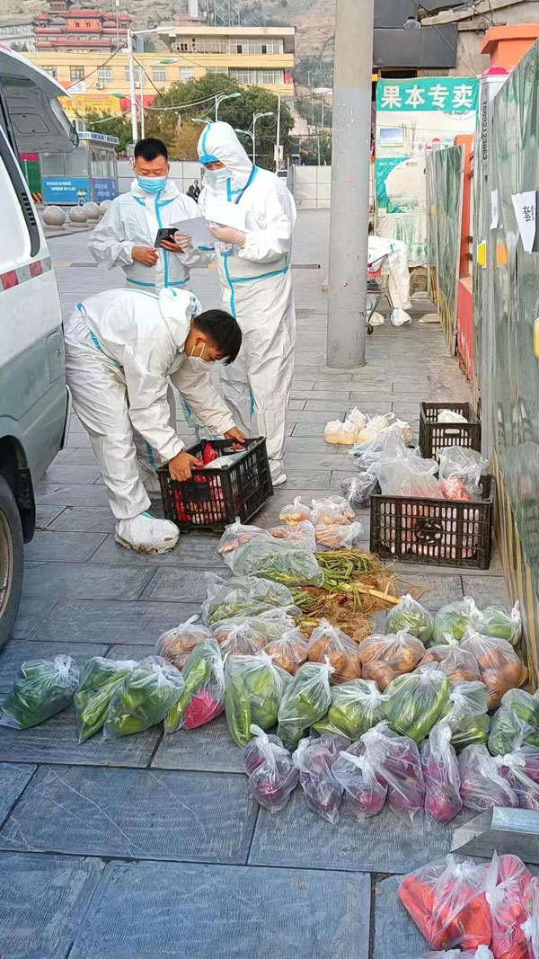 神木市育才路社区：同担风雨铸就战疫防线