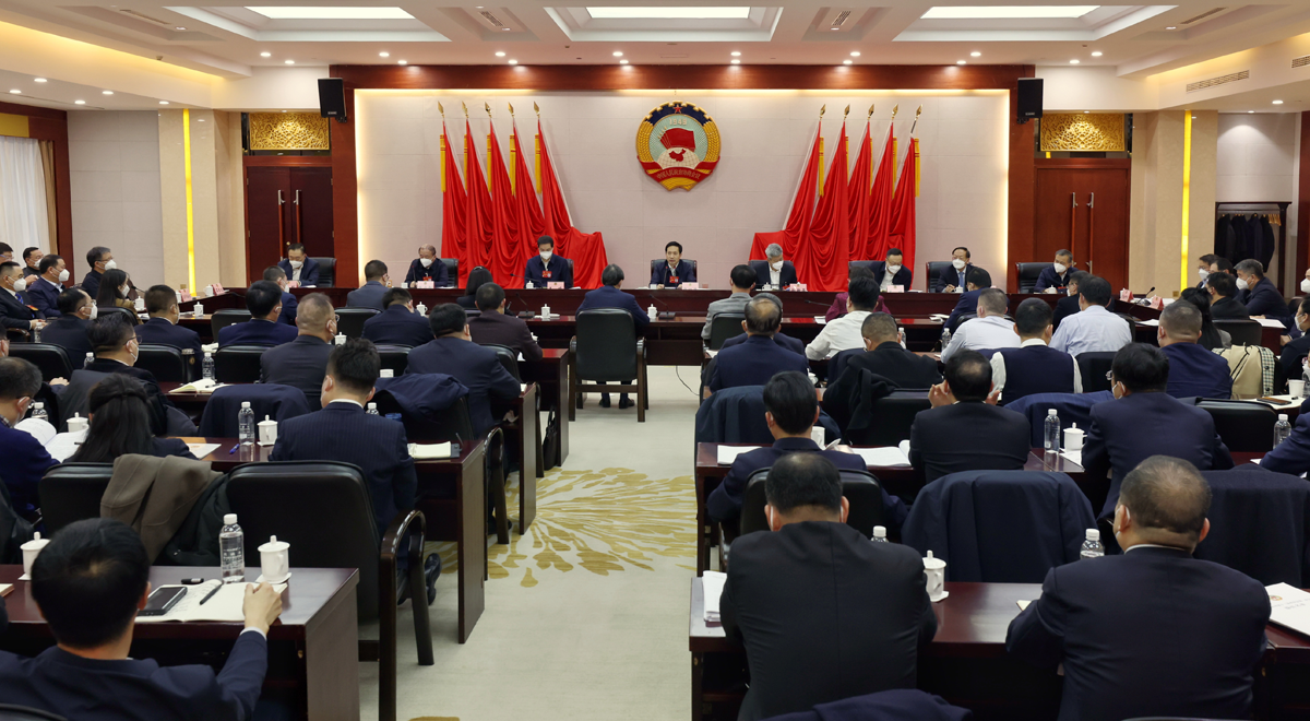 省政协十三届一次会议举行专题（联组）讨论