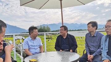 勤入基层做调研 凝心聚力出良策