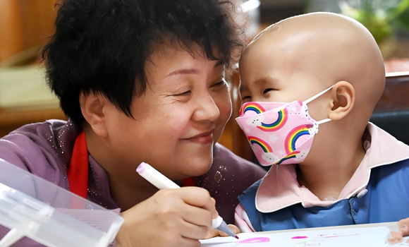 “常妈妈”家里的温暖年